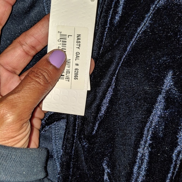 Dress - Picture 4 of 4